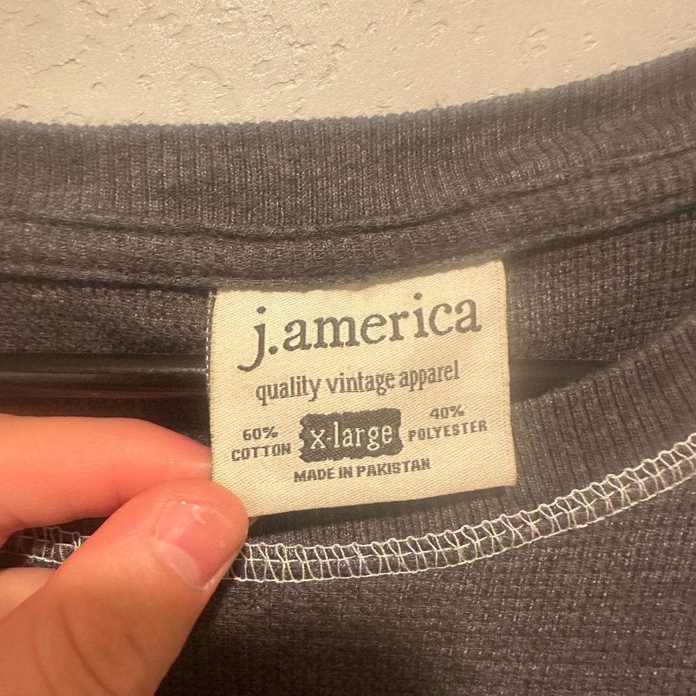 J. America Dark Gray Vintage Apparel - Picture 3 of 4